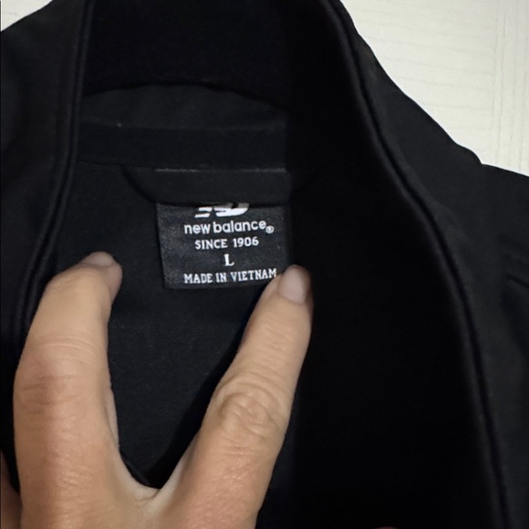 New Balance Black Full-Zip Jacket - Picture 3 of 5